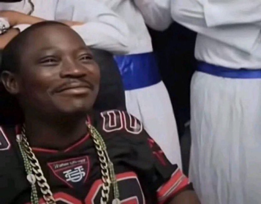 K1ngkong tweet media