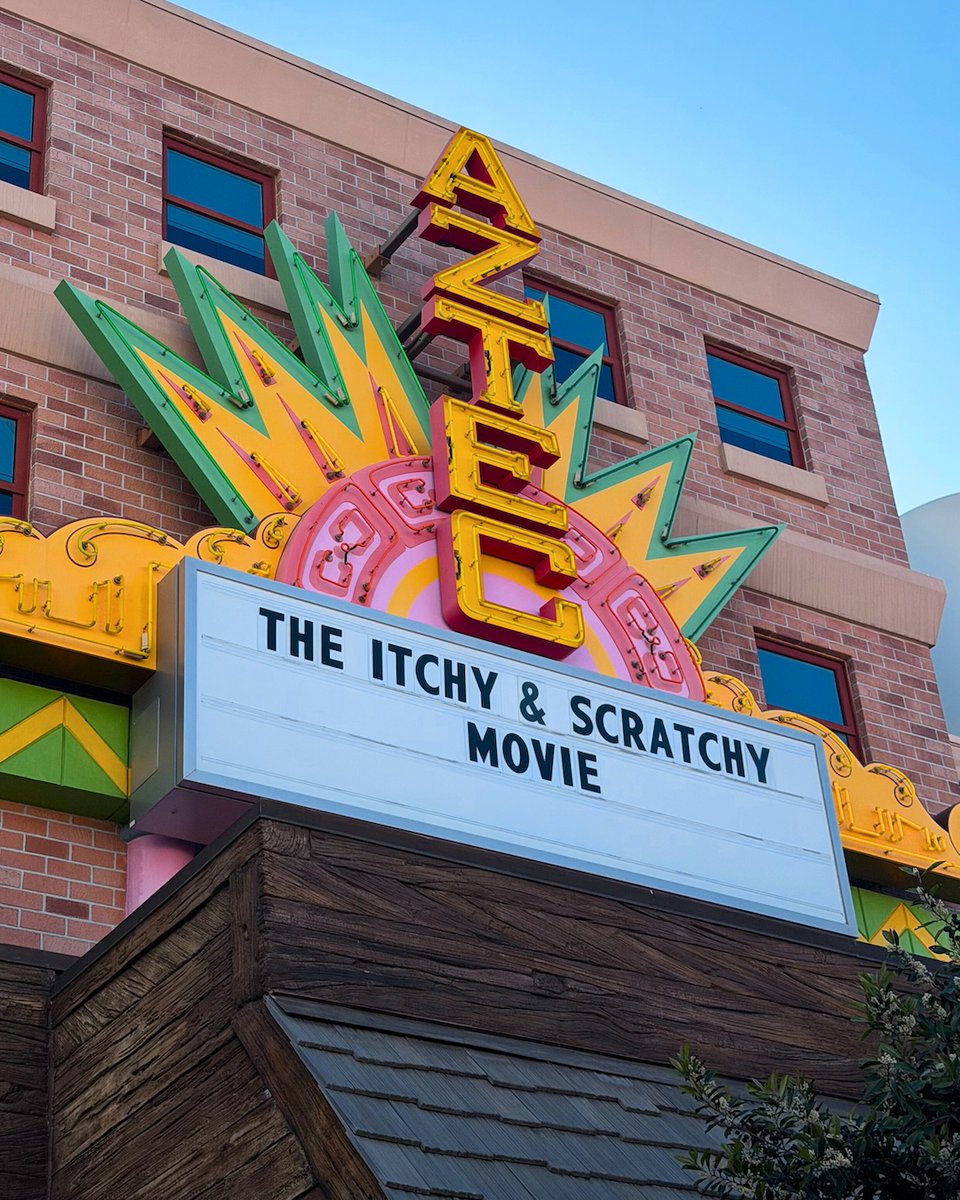 Universal Studios Hollywood tweet media