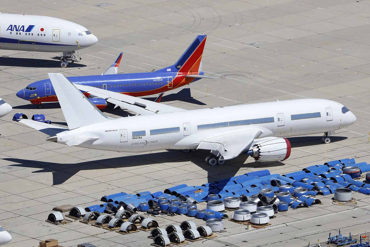 Fahadnaimb's tweet image. Imagine building a brand-new Boeing 787 Dreamliner… only for it to fly just 13 hours before getting scrapped for parts 😔 This is N947BA (serial 35507), the 17th Dreamliner ever built.... one of the 'terrible teens' with early structural issues in the wing-fuselage join.

 Royal