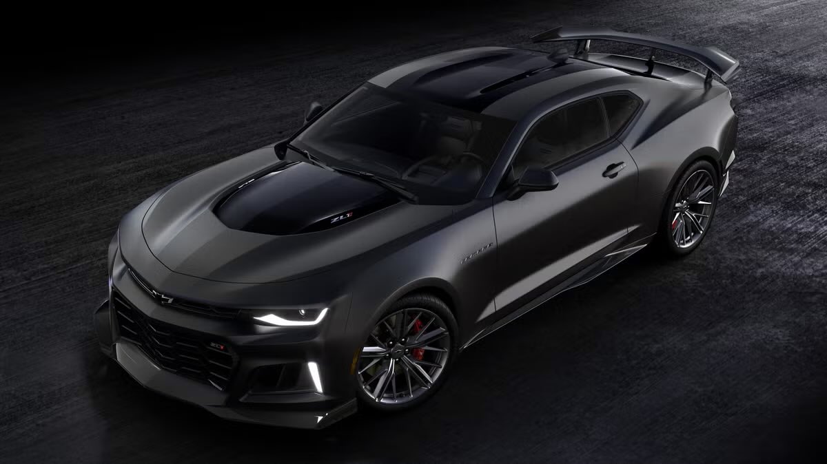 decepticon46's tweet image. Chevrolet Camaro geri dönüyor! Üretime veda eden efsanevi muscle car Camaro,yenilenecek olan Cadillac CT5 ve CT4’ün de yükseleceği yenilenmiş Alpha platformunda yükselecek. Daha önce Camaro konusunda General Motors’un kafası oldukça karışıktı! Ancak👇🏻