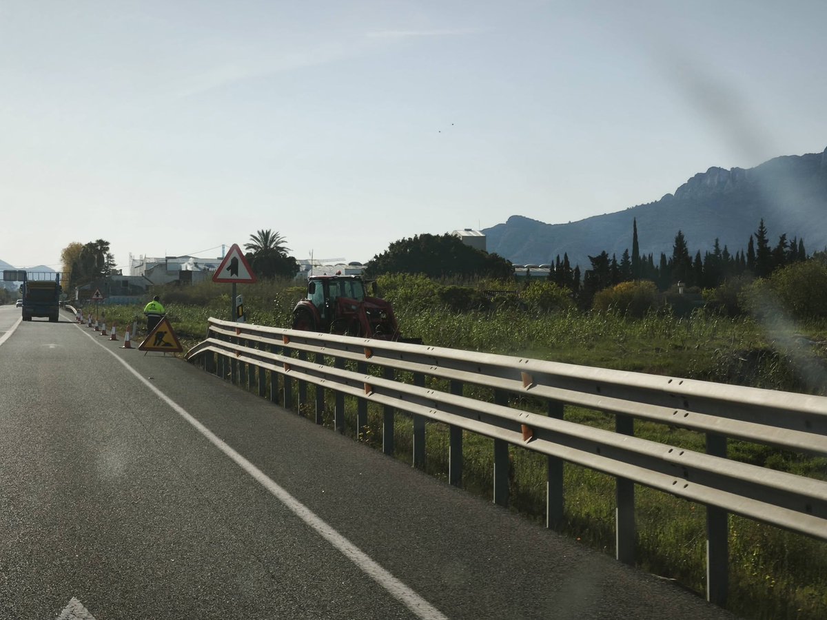 RadioPego tweet media