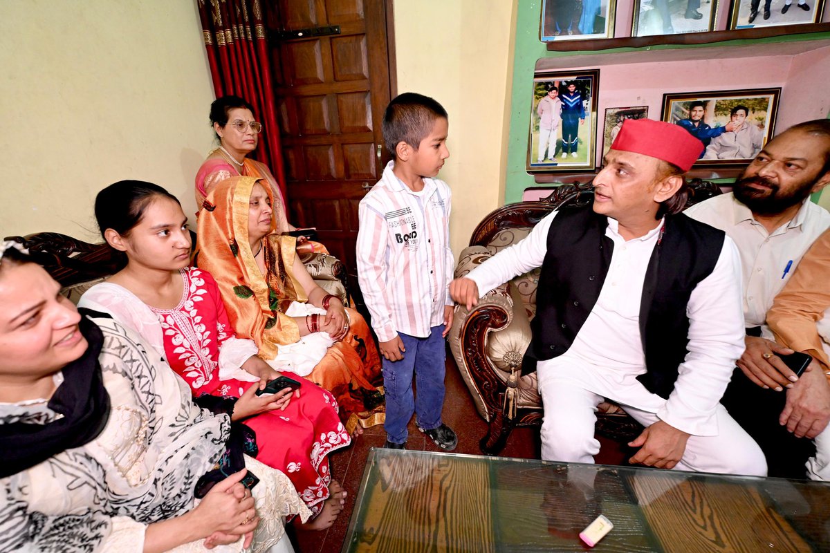 Akhilesh Yadav tweet media