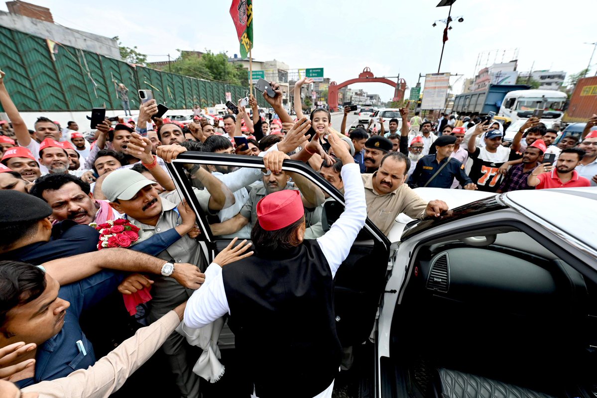 Akhilesh Yadav tweet media