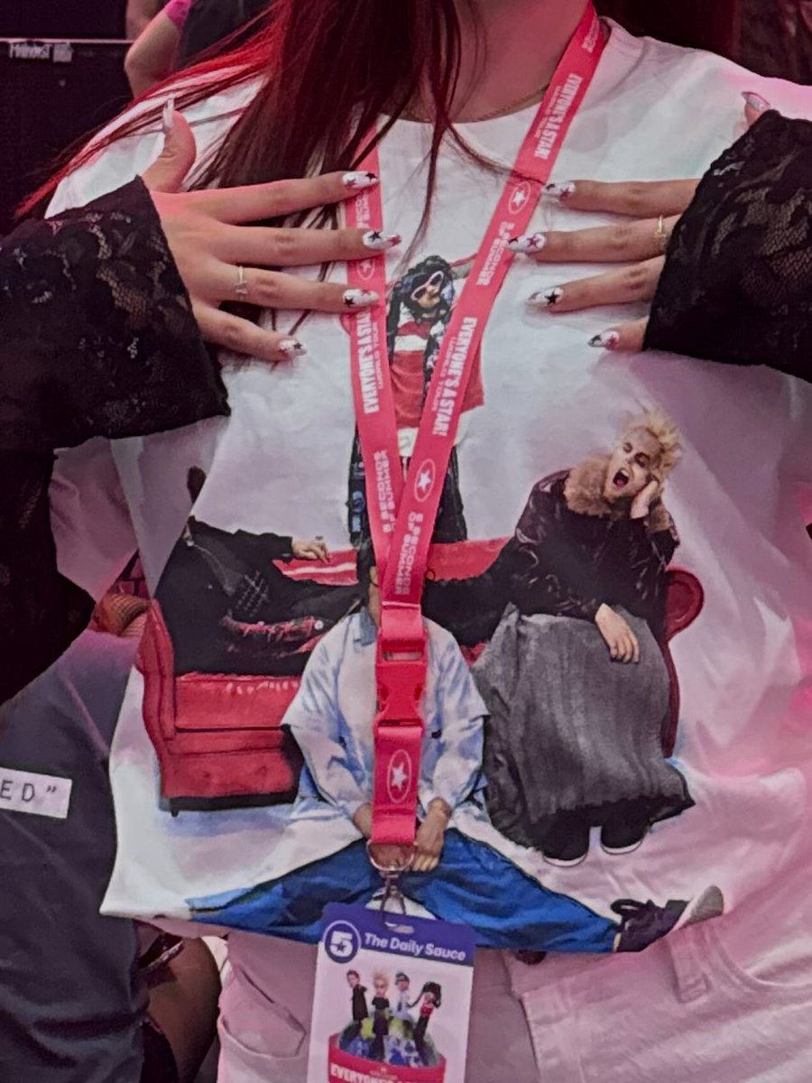 stellatwater's tweet image. ready for the biggest show ever ⭐️🩷
#ParisIsAStar #EASParis #EASTour