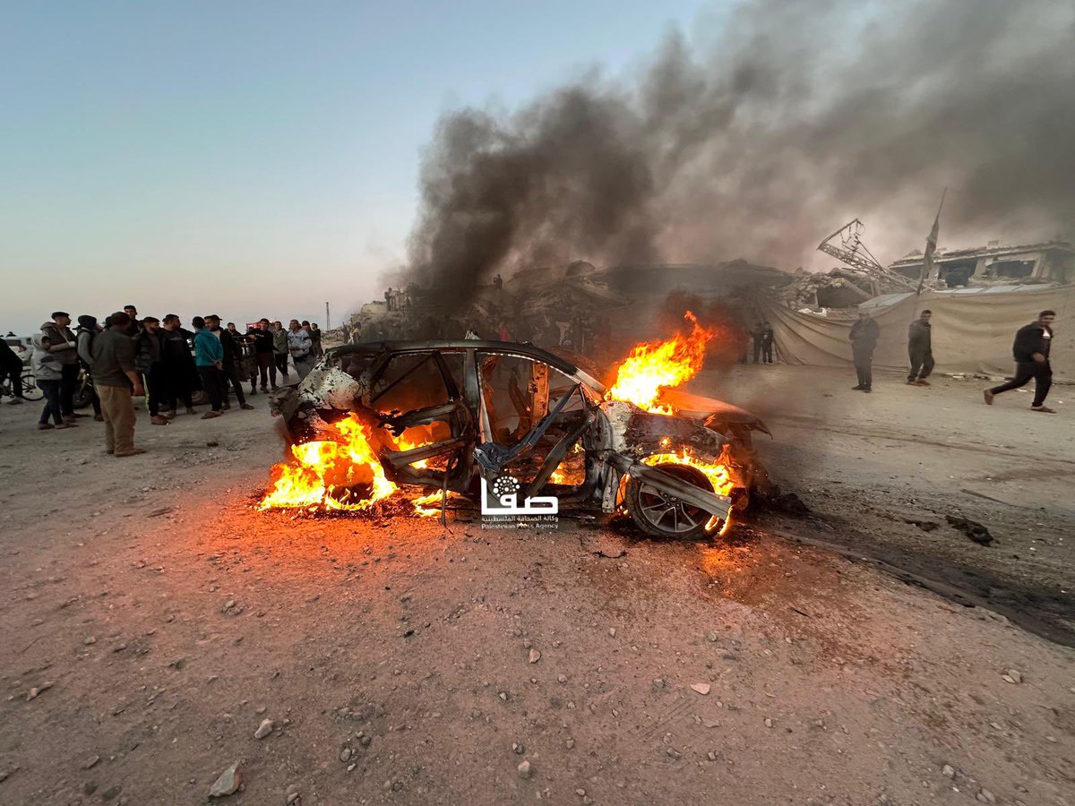 MosabAbuToha's tweet photo. Only terrorists burn human beings in cars.
This is the car of the journalist who Israel and its terrorist forces killed a few minutes ago. https://t.co/pvLDb7zVLj