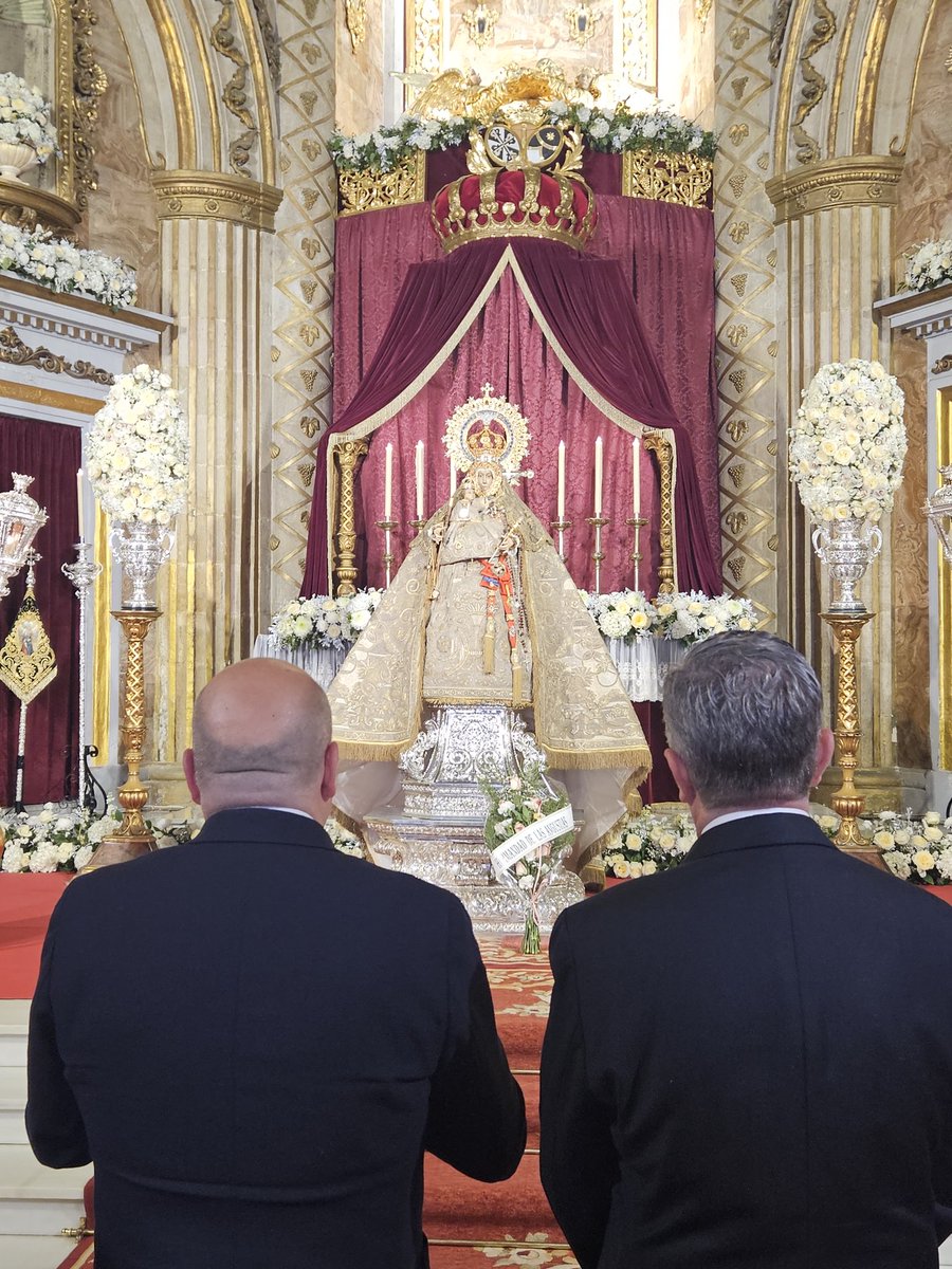 Hermandad de las Angustias (Almería) tweet media