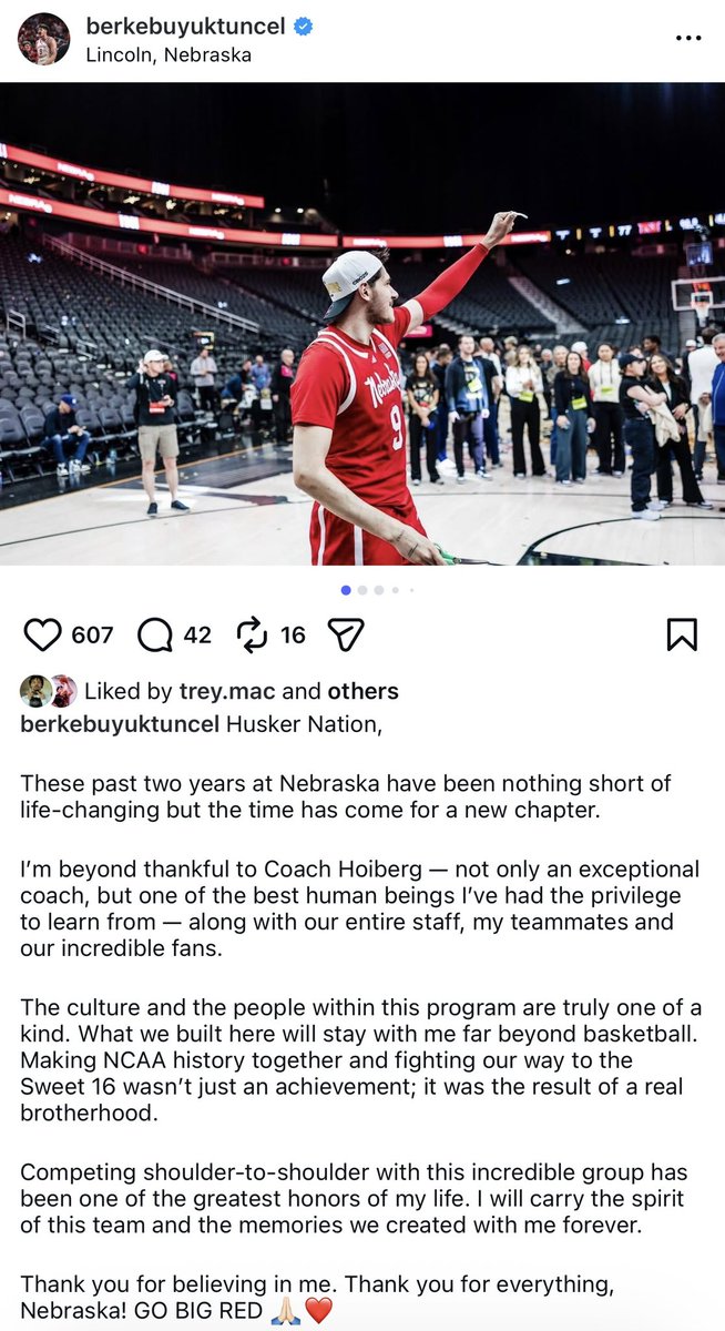 Robin Washut tweet media