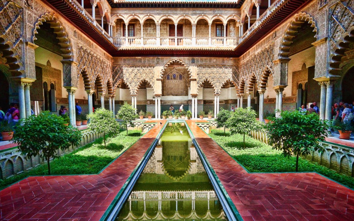 sonofgetulia's tweet photo. " Sevilla used to be the capital of al Mu'tamid ibn Abbad , but when the Masmuda conquered it they made it their capital from where their rule is established , they built in it great palaces , fountains and gardens , which further embellished this city , i mean sevilla " 

- Abdulwahid al Murrakushi ( 1185-1250 )

Masmuda or Masmutz or Masamutto was the known term for the Almohad empire both in Christian and Muslim sources for it highlights the tribes that founded and ruled the empire which mainly live in the Adrar n Dern mountains and belong to the Chleuh ethnic berber group