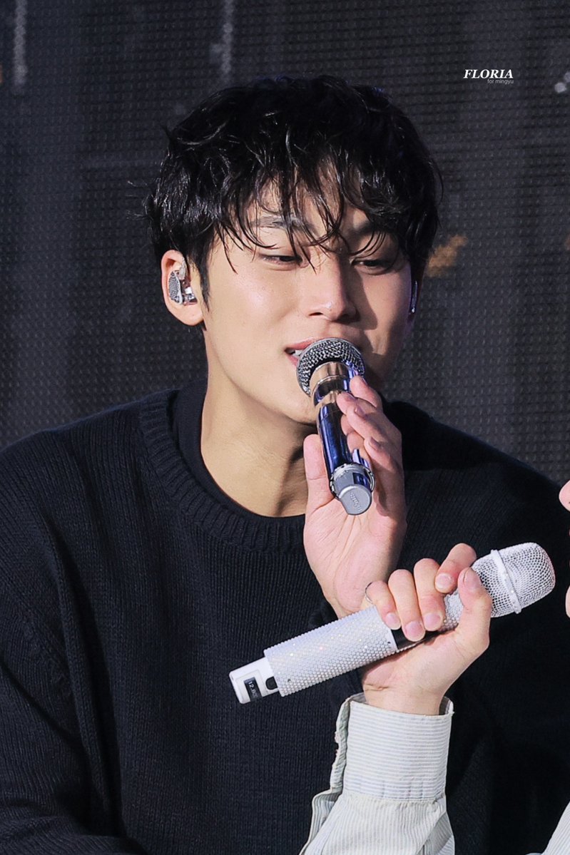 𝐅𝐋𝐎𝐑𝐈𝐀 tweet media