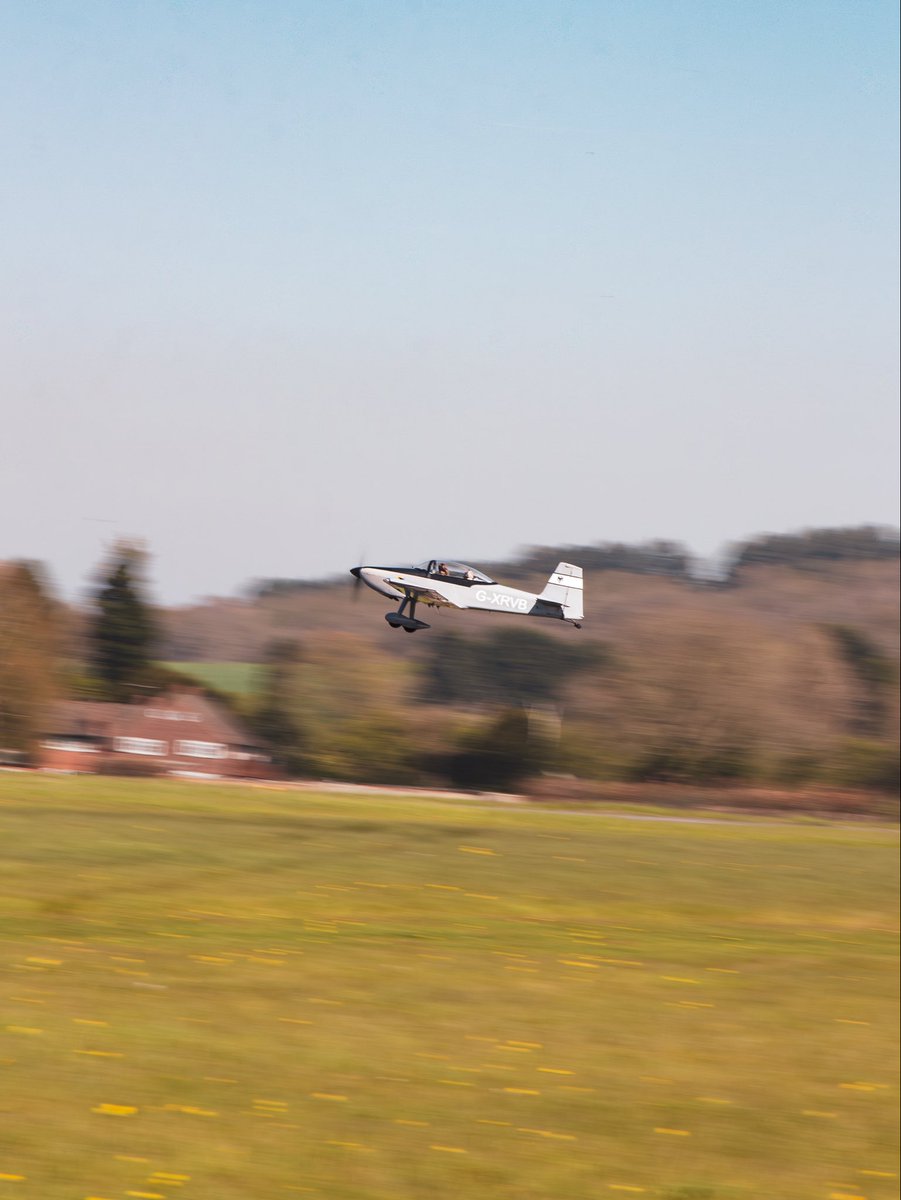 Wolverhampton Halfpenny Green Airport tweet media