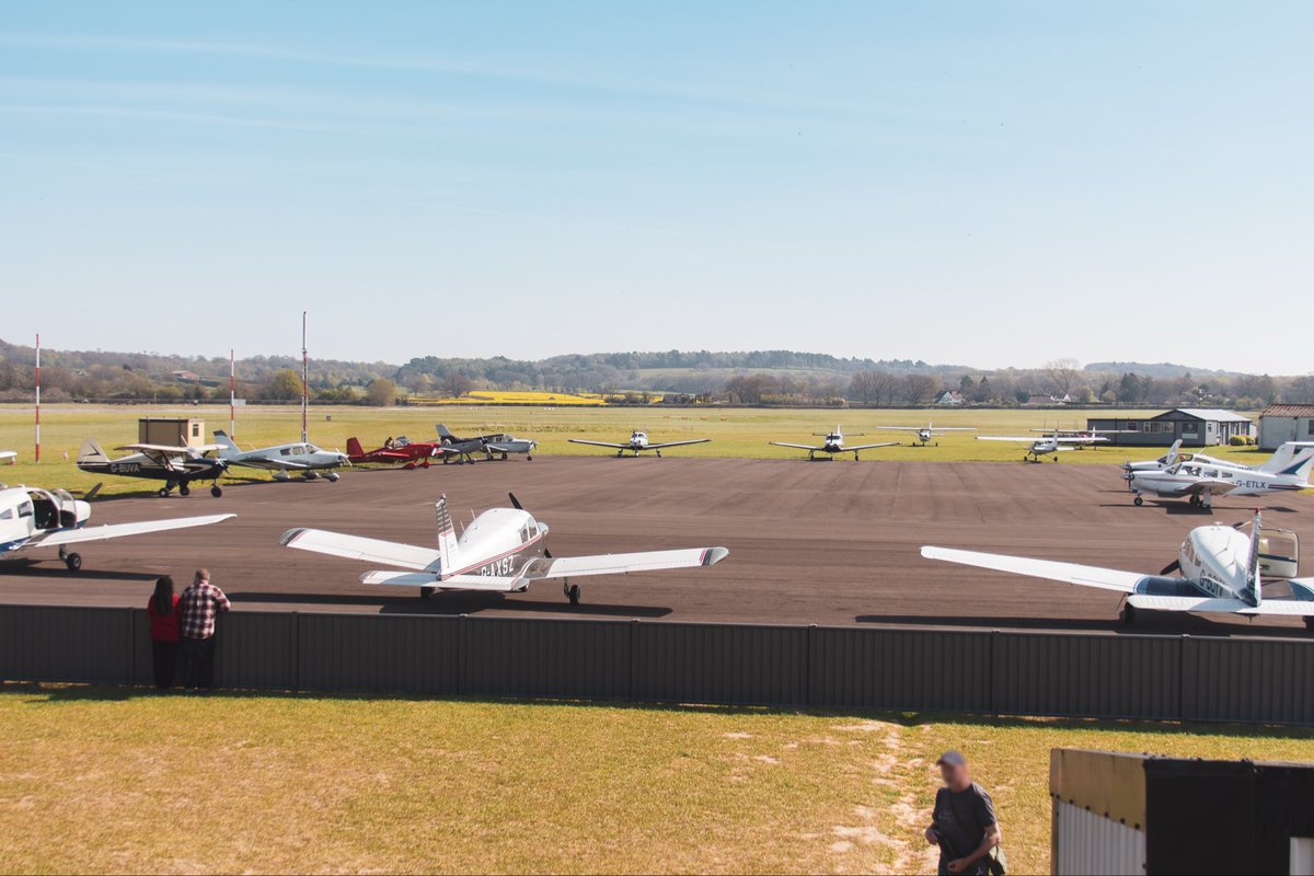 Wolverhampton Halfpenny Green Airport tweet media
