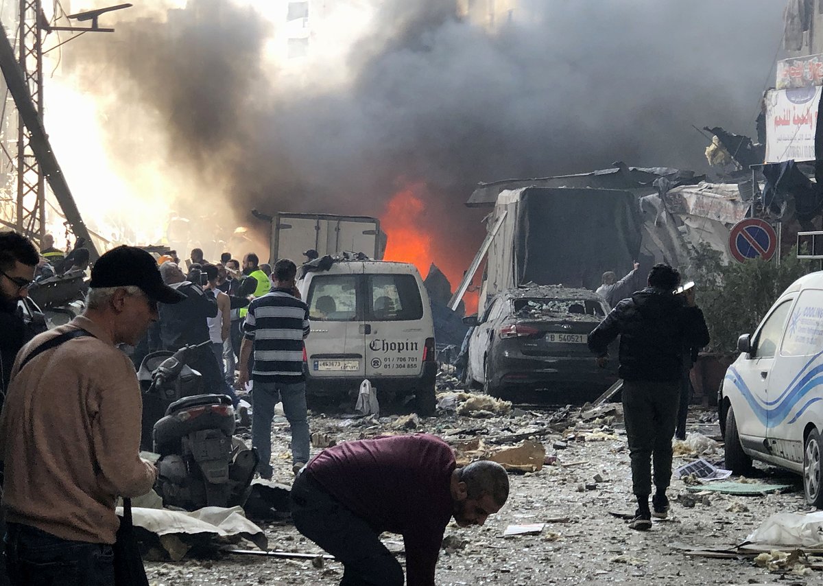 ChinaDaily's tweet image. Israeli warplanes launched a series of airstrikes across #Lebanon on Wednesday, killing at least 87 people and injuring 722, officials said, with densely populated neighborhoods in the capital, Beirut, among the hardest hit. #Israel #MiddleEast bit.ly/4tE1txl