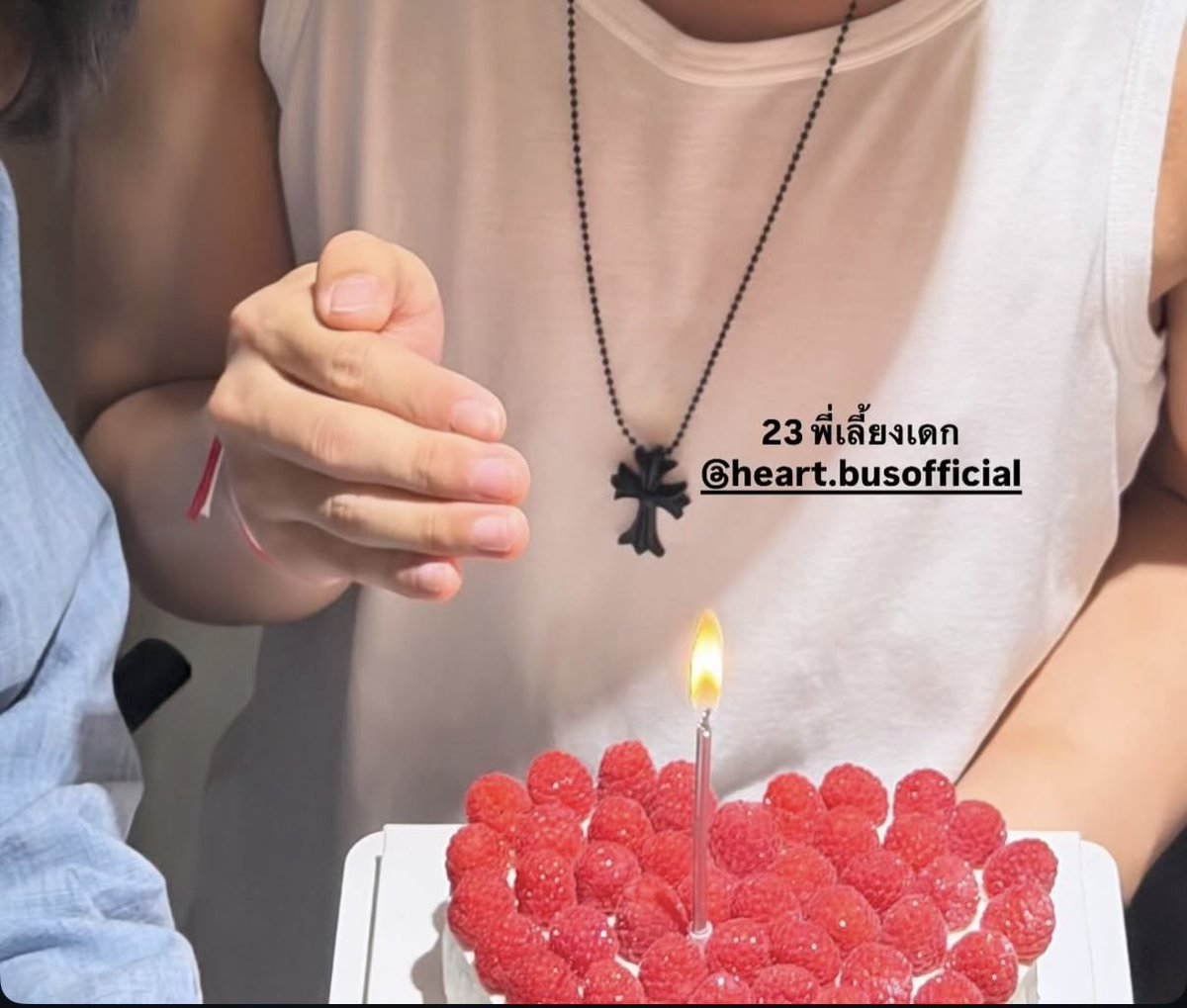 พอมอ ᙏ̤̫ tweet media