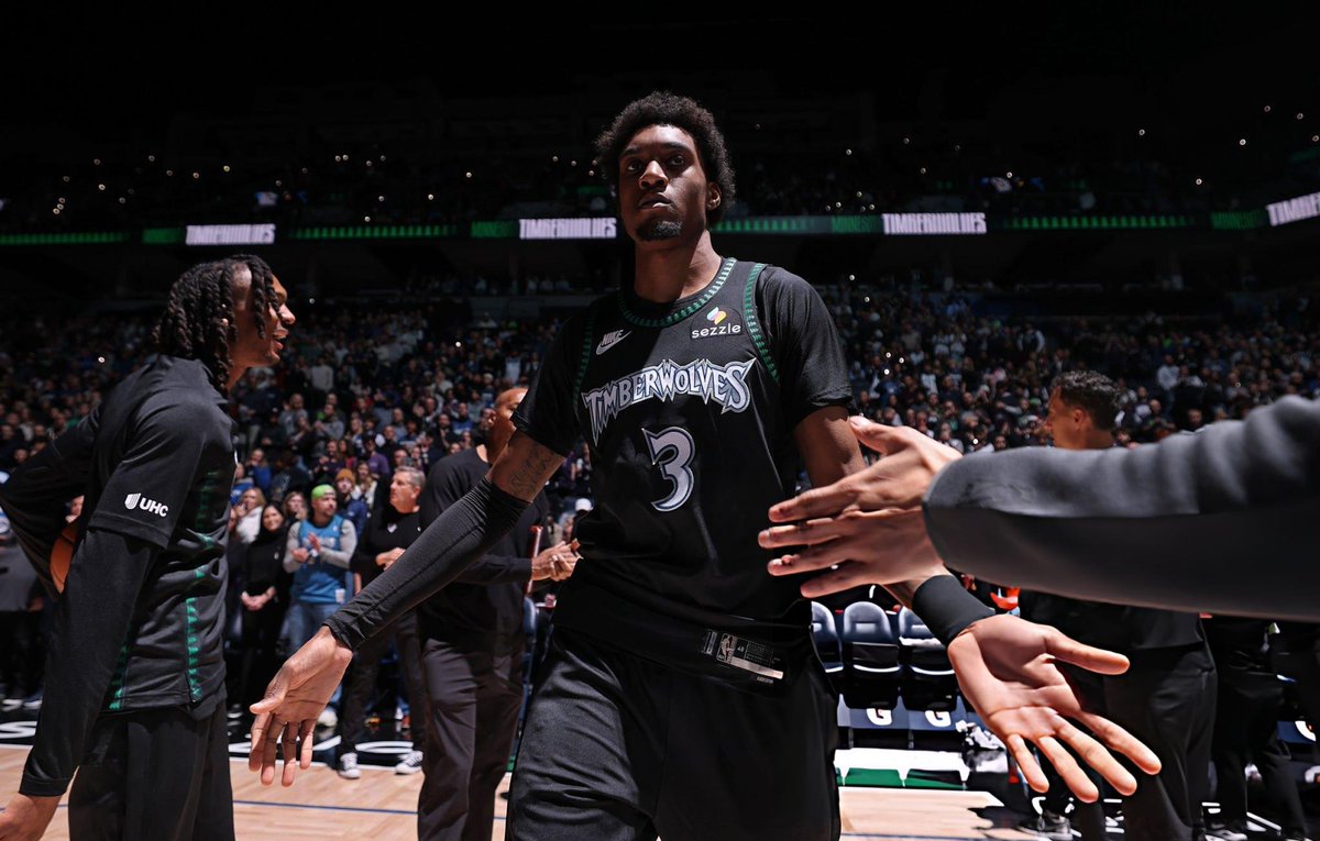 SOMOS WOLVES tweet media