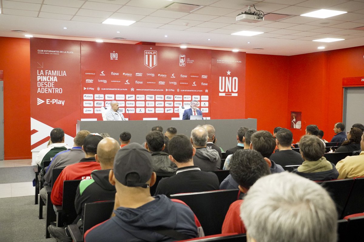 📚🇦🇹 Lanzamos la Edición 2026 del Programa de Apoyo a Clubes de Barrio.

Más de 80 instituciones recibirán capacitaciones, asistencia y recursos. Además, realizamos un taller de prevención de violencia y entregamos kits escolares.

Estudiantes, siempre con los clubes.