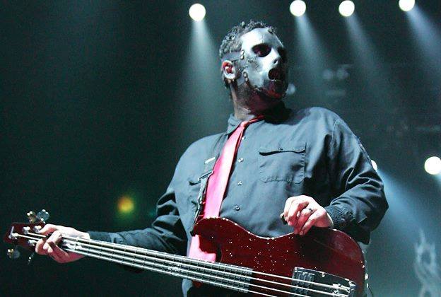 BassMagOnline's tweet image. Happy Birthday to the late Paul Gray of Slipknot (April 8, 1972 – May 24, 2010)