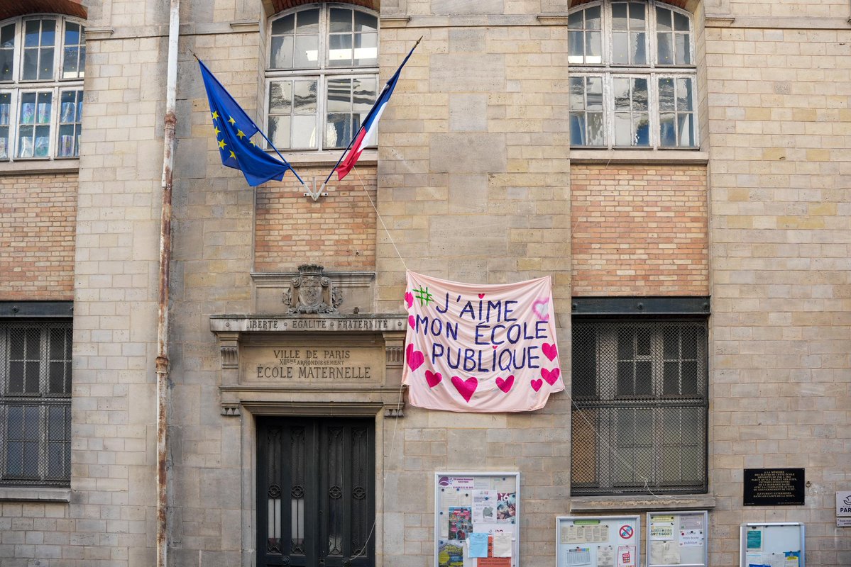 Lucie Castets tweet media