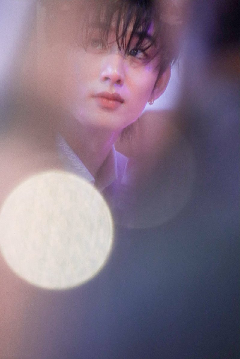 meG. | 🌃 tweet media