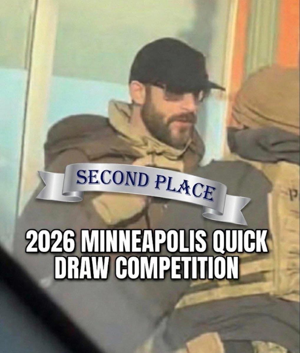 Dat Sumbch tweet media