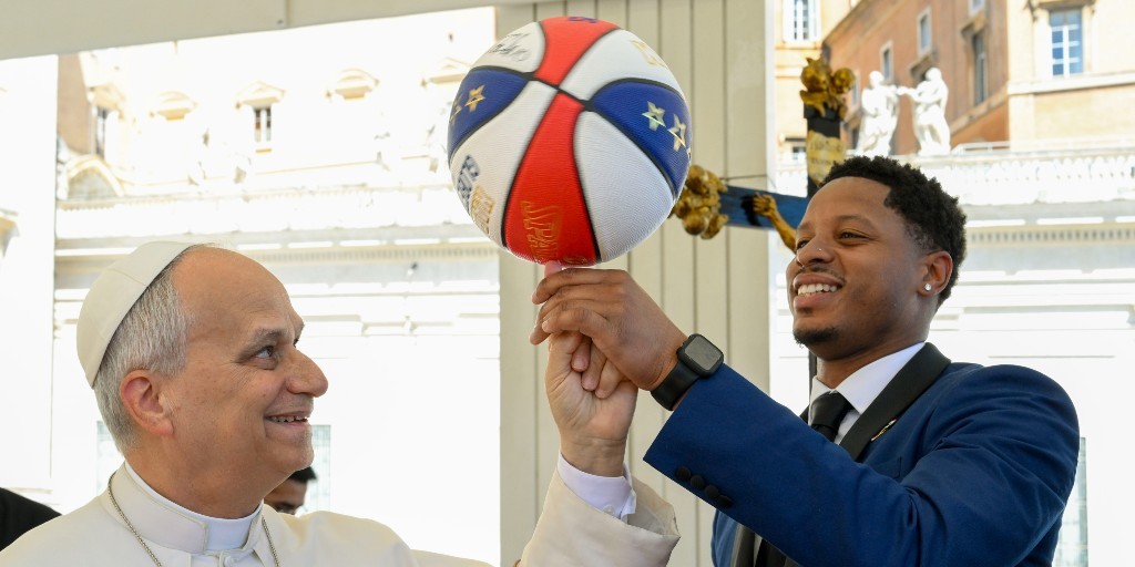 Catholic News Service tweet media