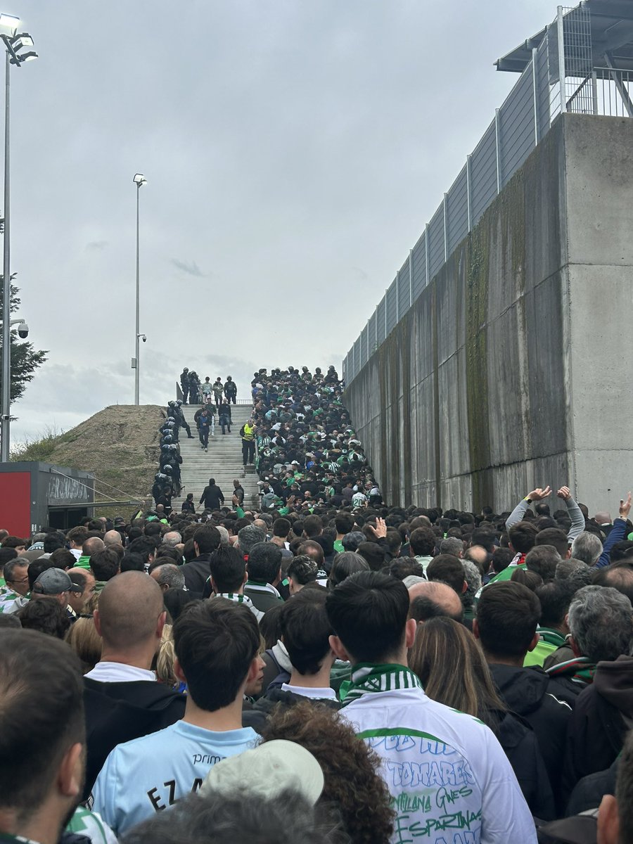 Darve21's tweet photo. @RealBetis https://t.co/WDjFRQb9eG