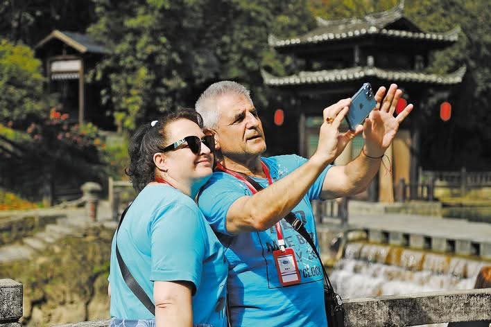 CAI Run 蔡润 tweet media