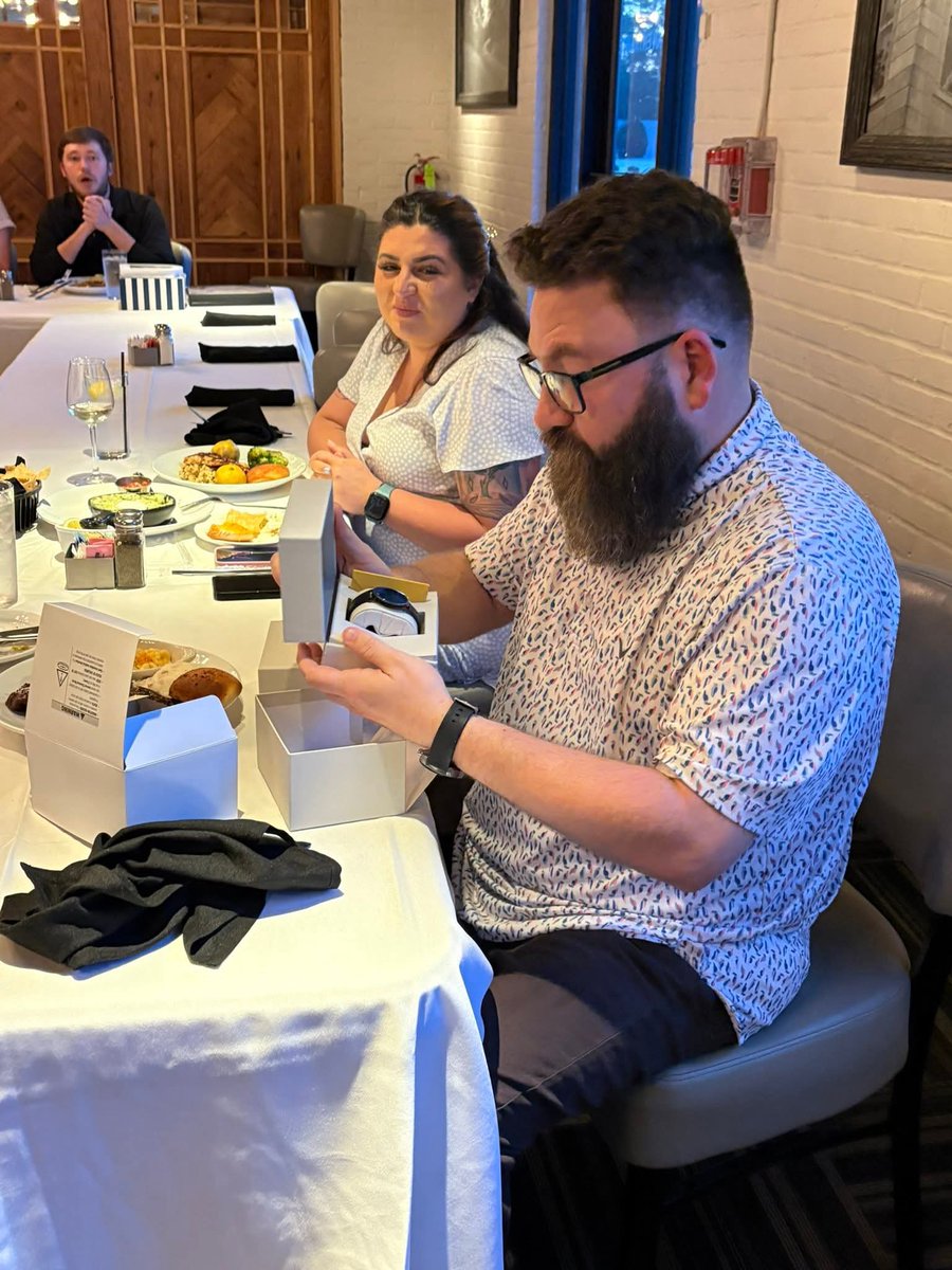 DThrash26's tweet image. What an amazing 5 years! 1 MILLION!!  Thank you to Cody Weaver for literally giving me the wheels to this business. We have a ROCKSTAR team and I couldn't be happier. Love you all 💙 #1milliondollarclub #DigitalMarketing #EntrepreneurLife