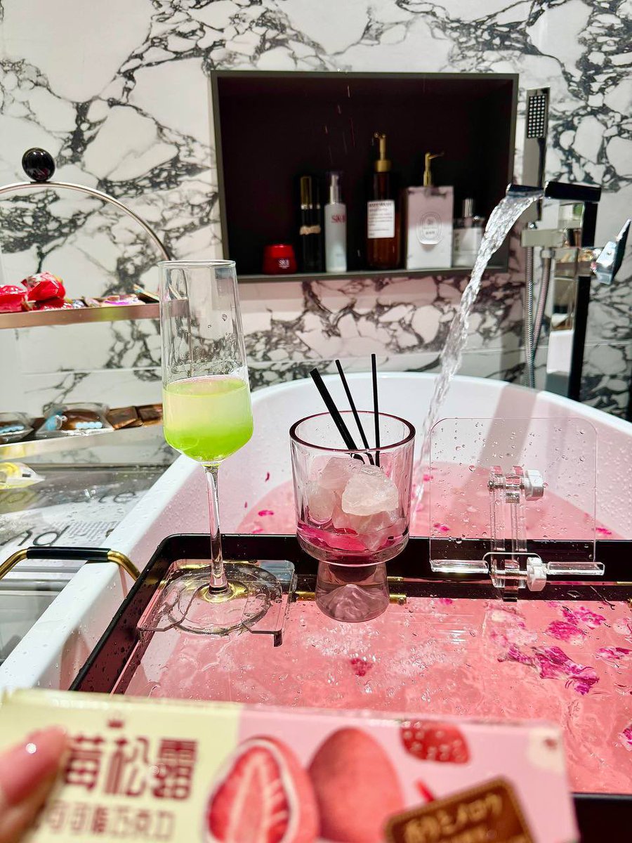 Tmimi🌸 tweet media