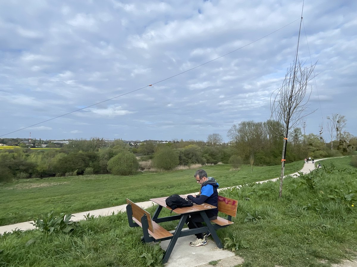 F8CRH Franck tweet media