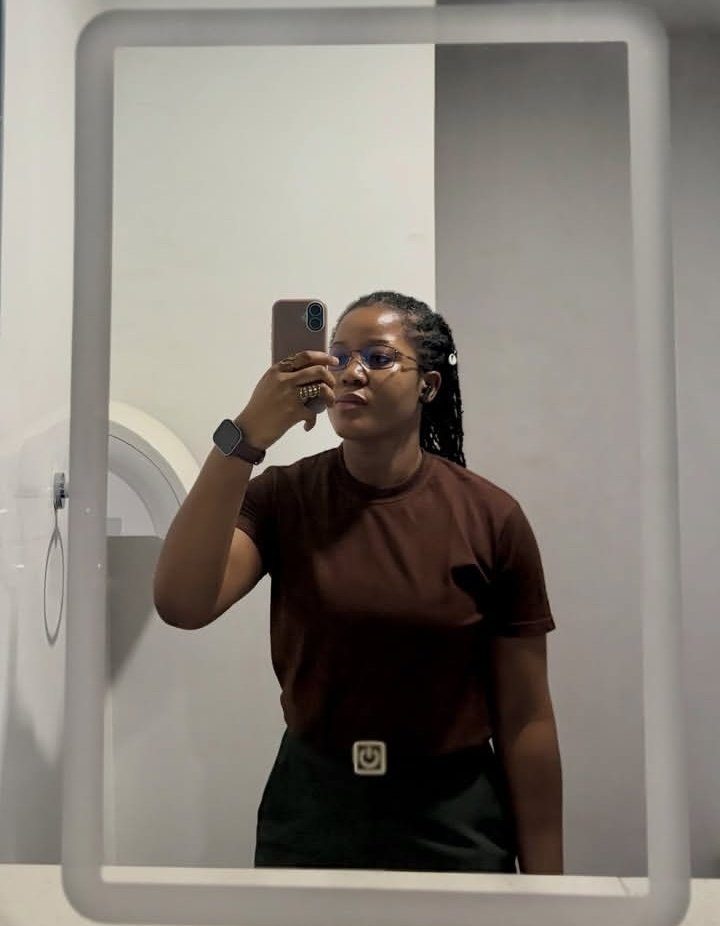 This is an Appreciation Tweet to Peter Obi's official Photographer <a href="/EstherUmoh10/">Esther Umoh</a> 🤗❤️

She is the creative mind that brings out all the nice pictures and videos of our next President. 

RT and follow her ❤️🤗