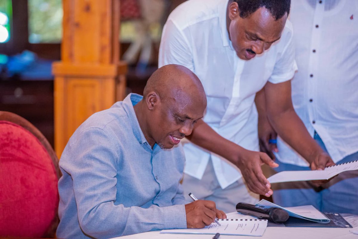 PS, Dr. Paul Ronoh tweet media