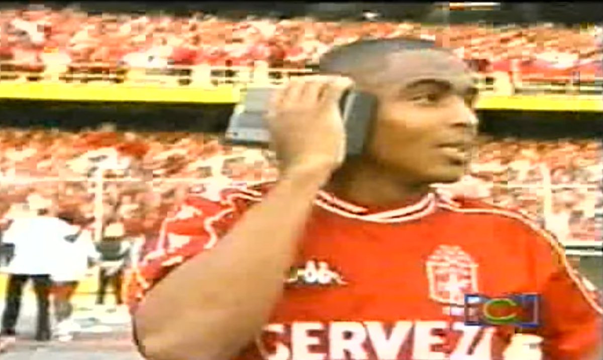 La Biblioteca del FPC tweet media