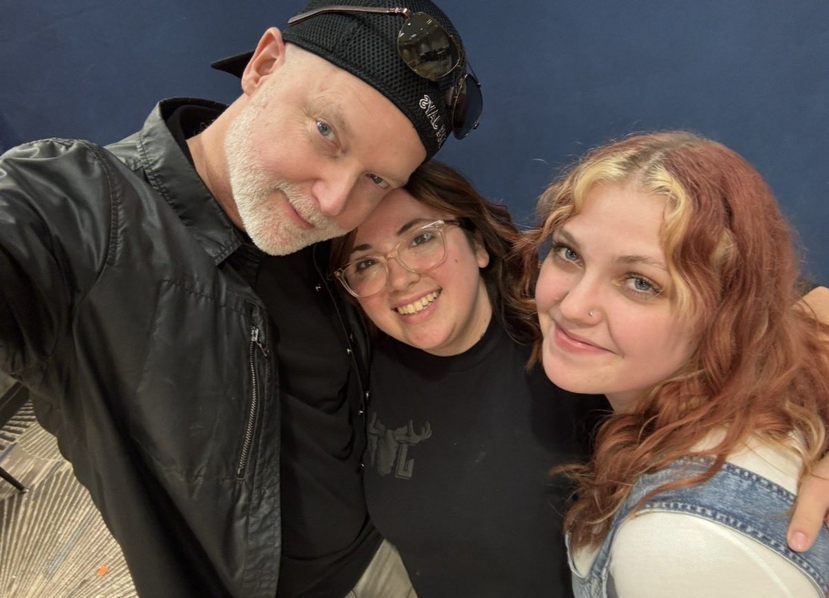 happy birthday sam !!! i love you bad