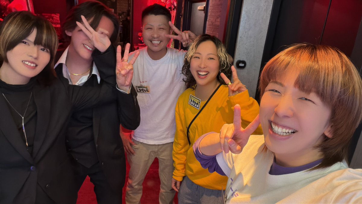 ご来店ありがとうございました🌈✨
お一人でもグループでも楽しめる空間になっていたら嬉しいです！
またお会いできるのを楽しみにしています🥂

#LGBTQ #FTM #新宿2丁目 #BARジーピット