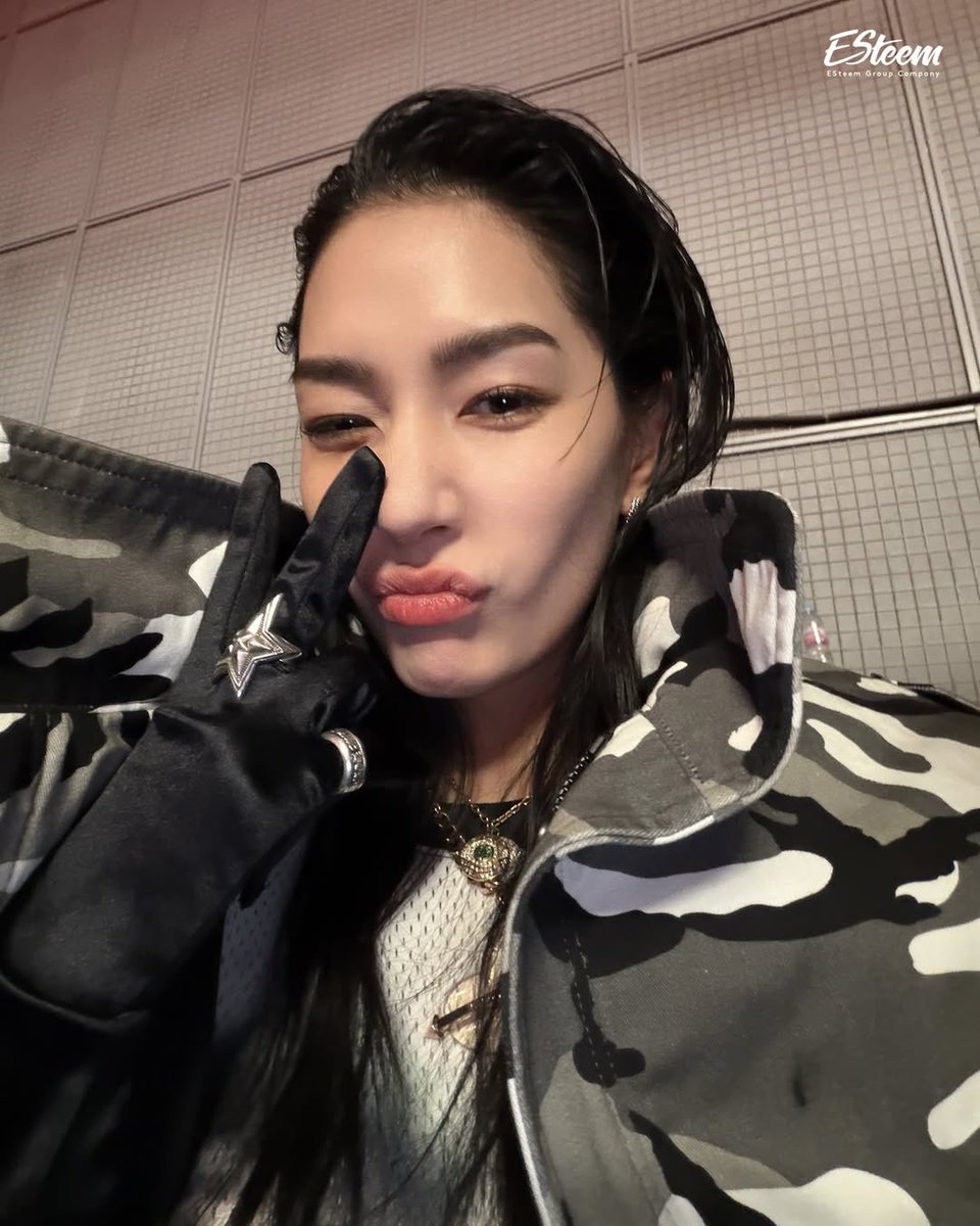 👁️👁️🫰🏻 tweet media