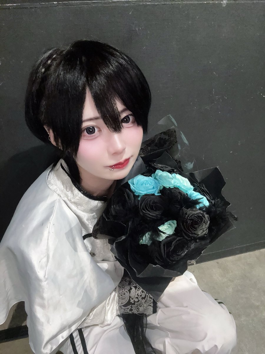 りおん tweet media