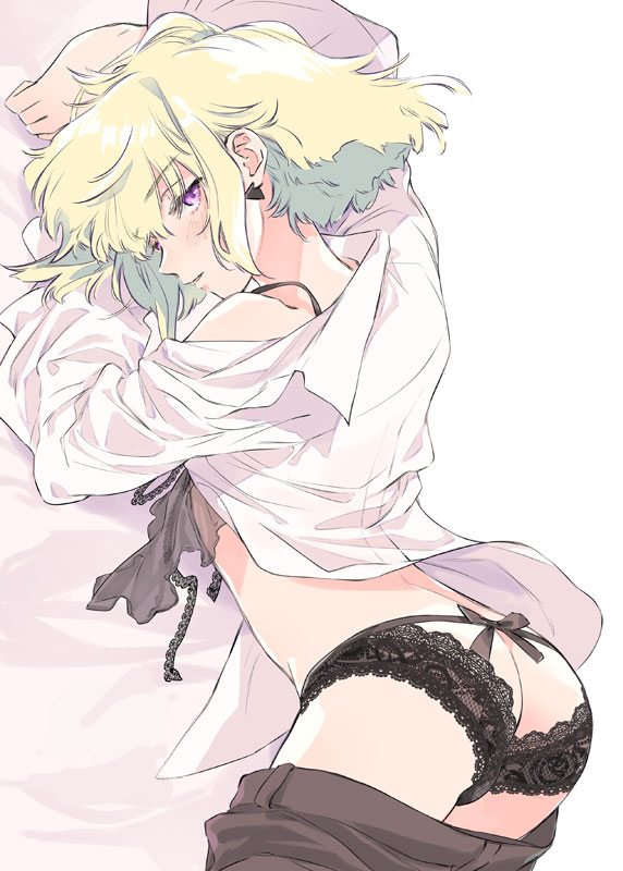 《 Me he comprado ropa de encaje nueva... ¿quieres verla completa? Hm, no se si te lo has ganado lo suficiente... es que se que como me quite la ropa, no vas a poder contenerte. Aunque ahora que lo pienso, eso no tiene nada de malo, ¿cierto? 》

#SexRol   #LewdRP