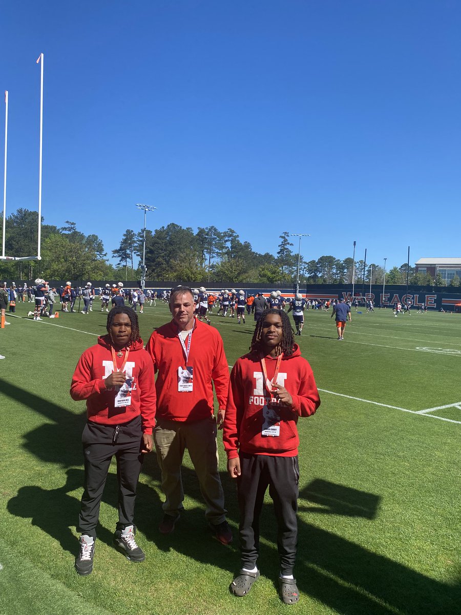 B_Hill4's tweet photo. Big thank you to @JerisMcIntyre for the visit today. I had a great experience learning more about the program and campus. Looking forward to getting to know the staff even more. @hqtrainingllc @COACHTONYROZIER @CoachGolesh @CoachDurkin @astephens47_ @UnLockYourGame_ @PrepRedzoneAL @DexPreps