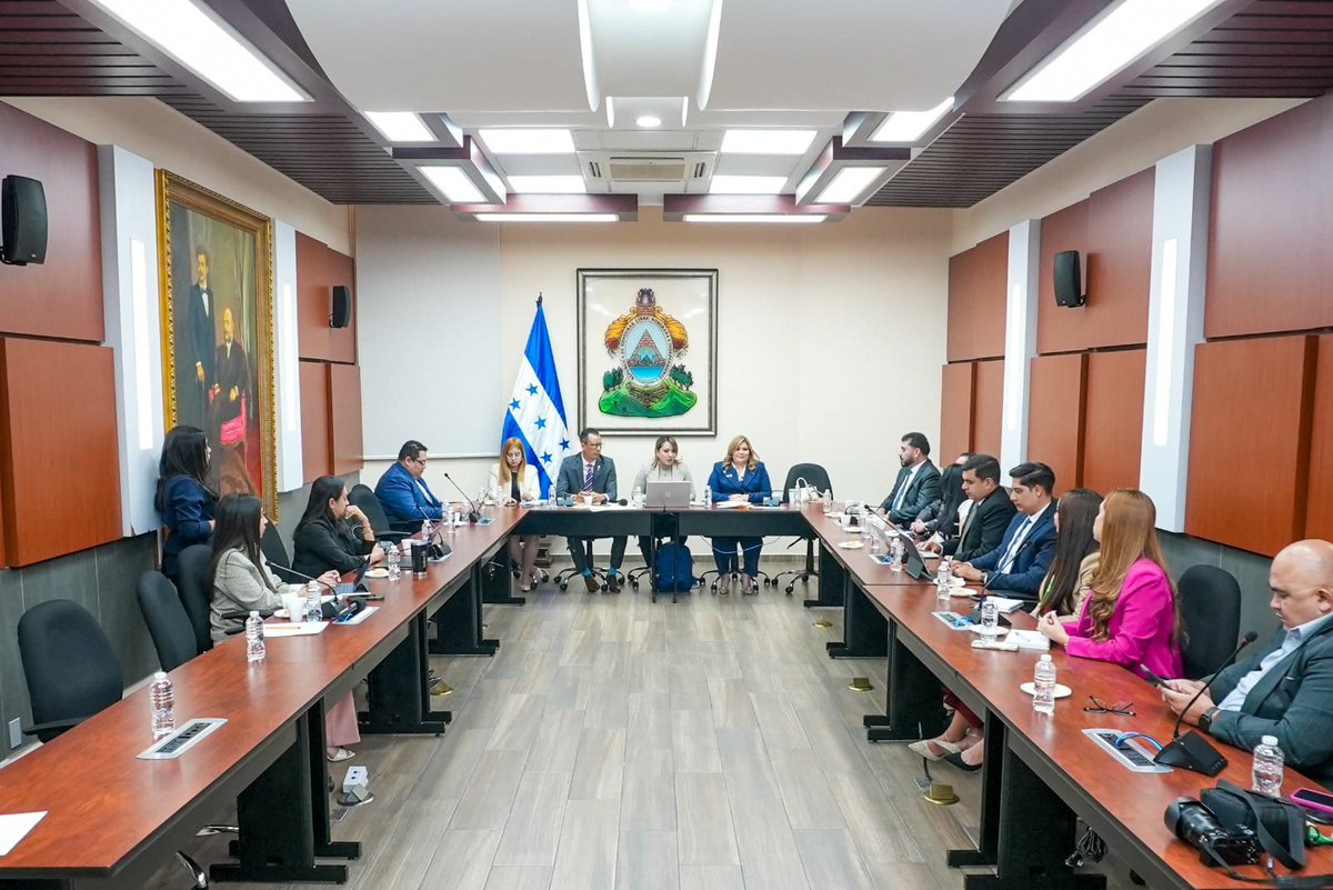 Congreso Nacional de Honduras tweet media