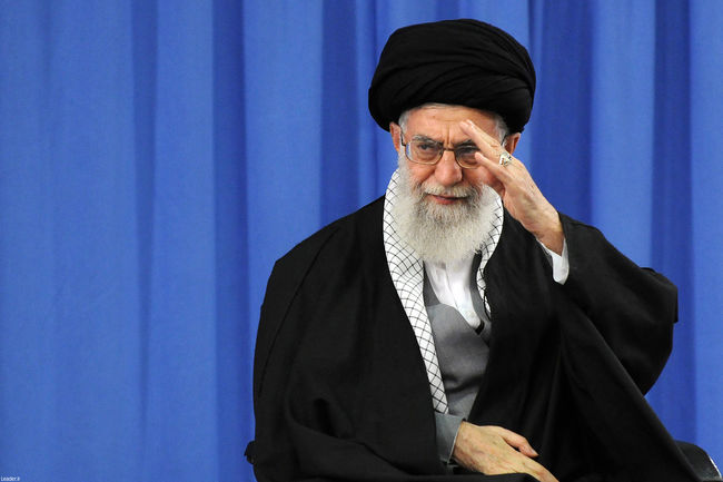 «پیشرفت در همه عرصه‌ها، مرهون بصیرت و هدایت رهبر شهید، سید علی خامنه‌ای است.»
#جانفدا
#اربعین_خورشید