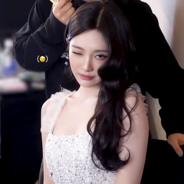 𝓒𝗁𝖺𝗋𝗅𝗈𝗍𝗍𝖾, gabriellé. tweet media