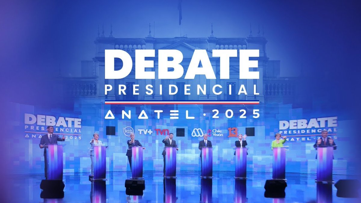 DiegoFuerteB's tweet image. En Chile todas las cadenas radiales y canales TV hacen debates conjuntos bajo sus respectivas asociaciones. Son los más importantes del ciclo electoral.

Deberíamos migrar hacia ese modelo en lugar de que cada radio, canal nacional regional, periódico, etc dispersen el formato.