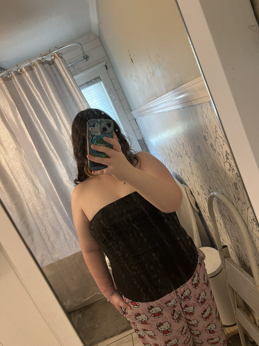 rainbowdash of shedtwt tweet media