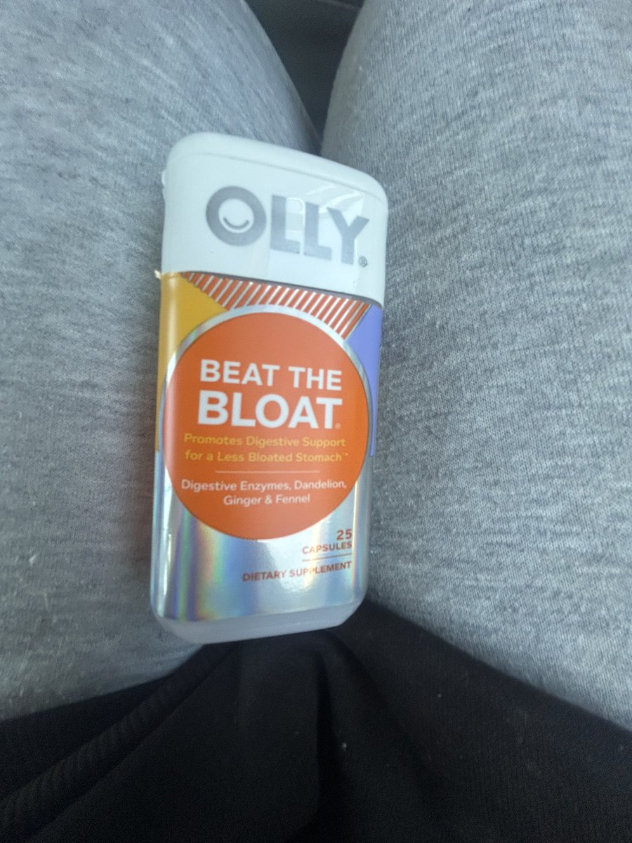 🪳pickle🪳 tweet media