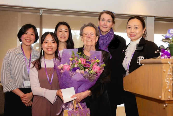 Richmond Women's Resource Centre tweet media