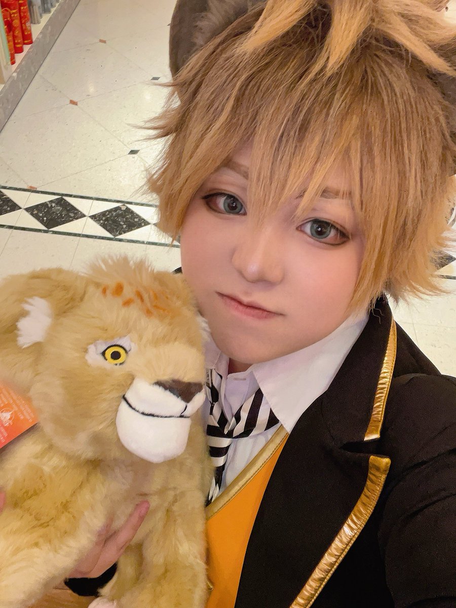 😾

.

#ツイステコスプレ 
#twstcosplay 
#Ruggiebucchi
#twstコスプレ