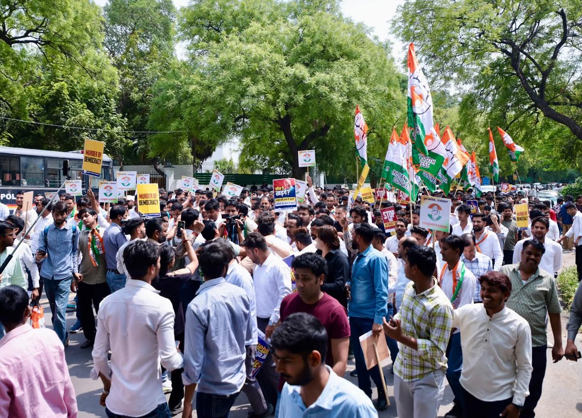 𝗔𝗡𝗜𝗟 𝗖𝗛𝗢𝗣𝗥𝗔 tweet media