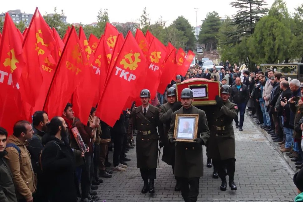 Yasaklı Adam ☭ tweet media