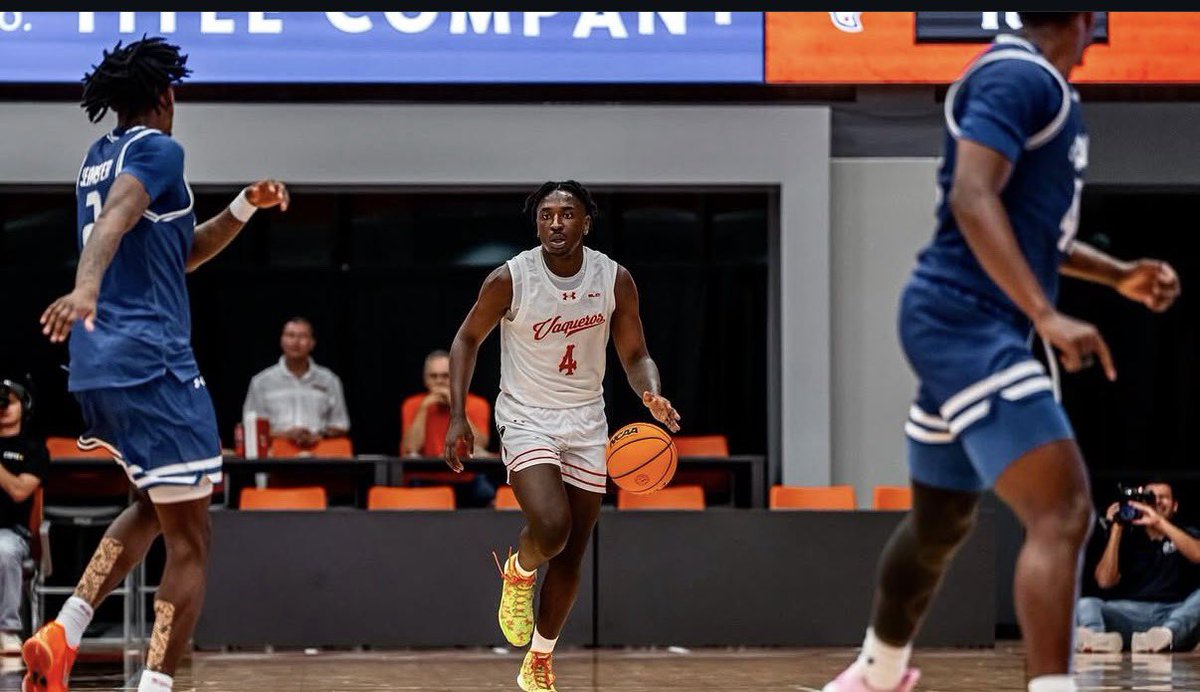 Tobias Bass tweet media