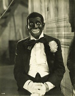 Tangerine2rt's tweet photo. @sogiddy This is the difference between blackface and what Jake Paul is doing if you don’t agree your just a retard 👍 https://t.co/HIQXTYCU66